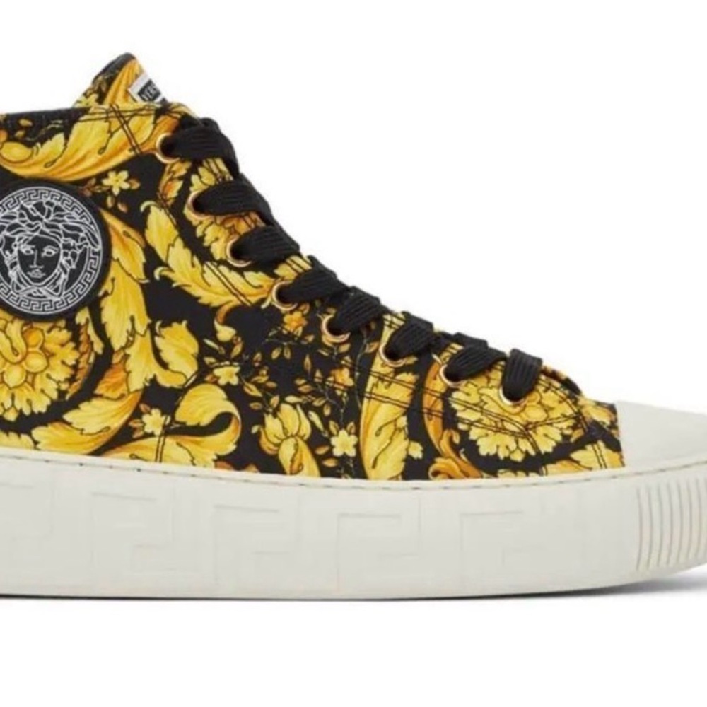 Versace Greca high top BAROCCO Print Black and Gold. SIZE 44 EU 10 US